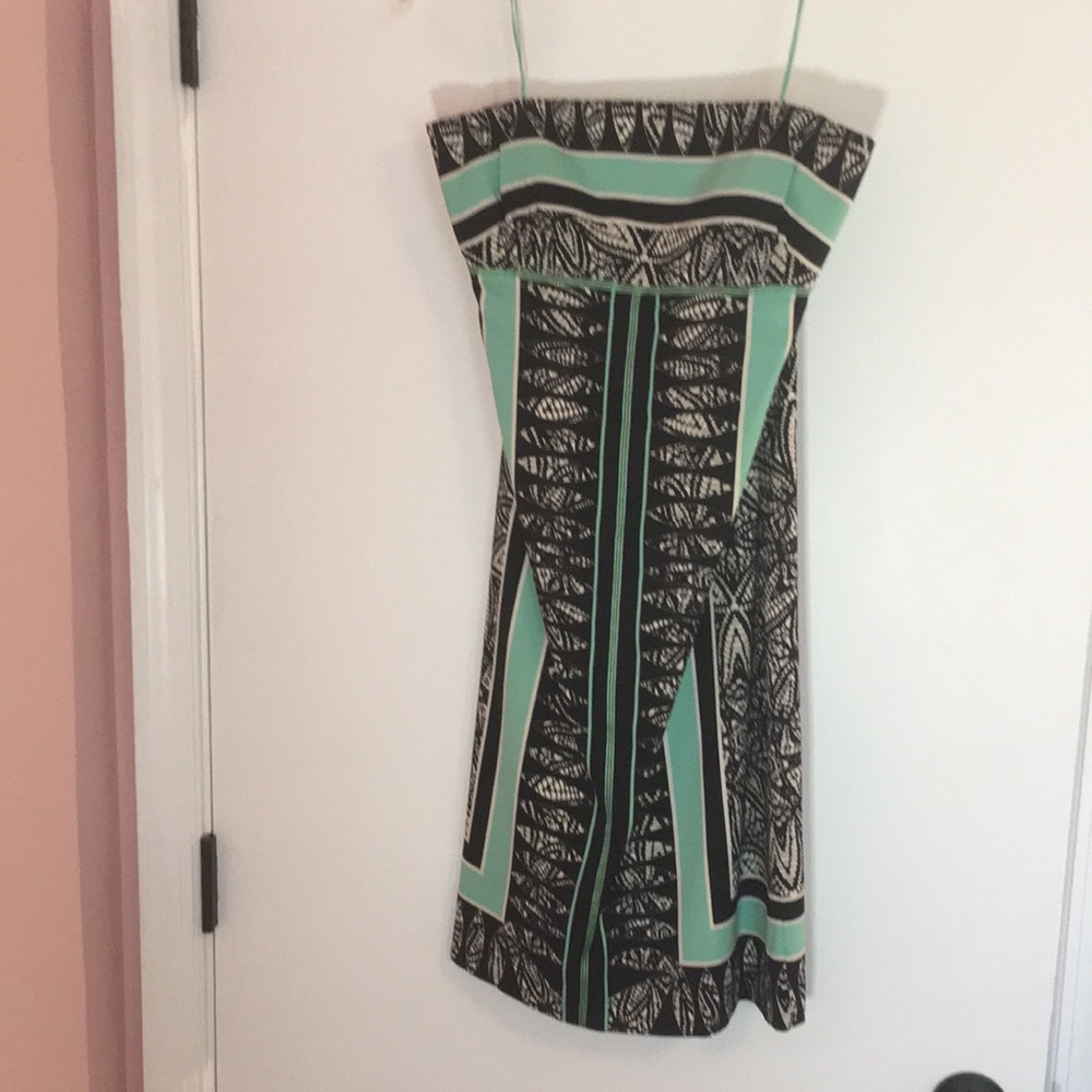 Nicole Miller strapless silk dress. - Picture 4 of 16